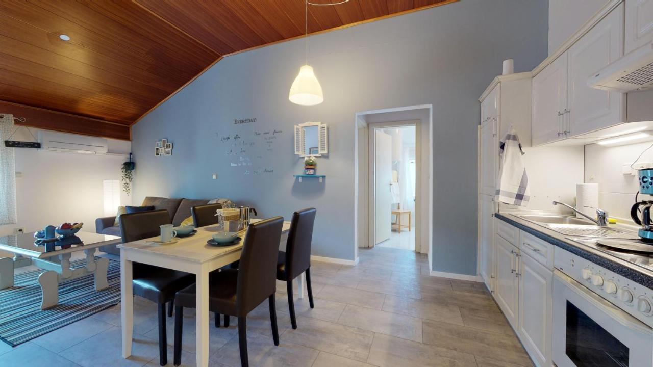 Nina Deluxe Superior 5 Star Apartment, Your Piece Of Heaven By The Sea & Park Новиград Экстерьер фото